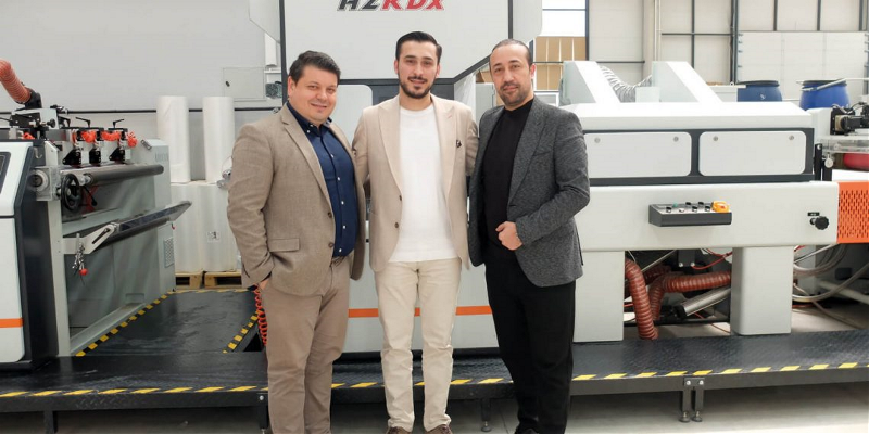 Aydan Kutu Ambalaj’a HZKDX pencereli tam otomatik selofan makinesi kuruldu