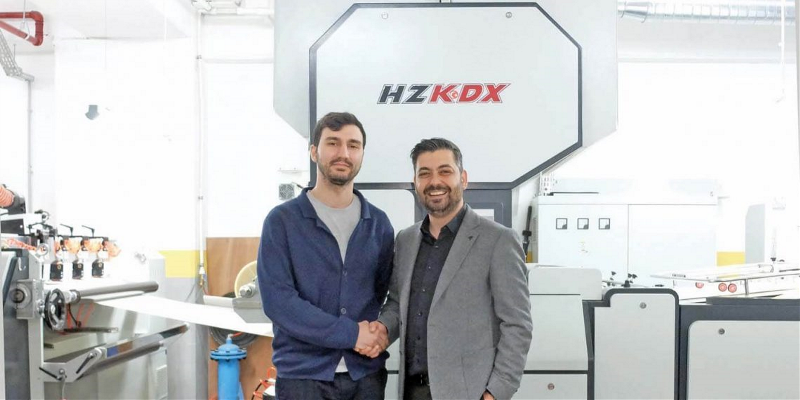 Ümit Matbaacılık selofan makinesi yatırımında HZKDX’i tercih etti